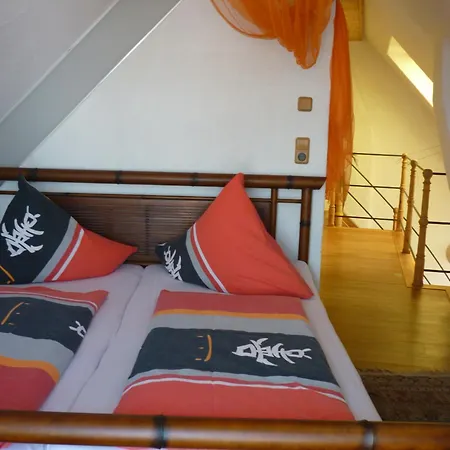 Haus Roswitha Sundermeyer Wohnung A Meersburg Exterior photo